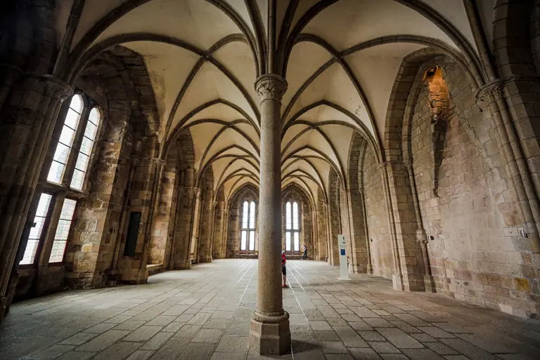 The Stunning 1,000-year-old Castle Rising From The Atlantic Ocean 15