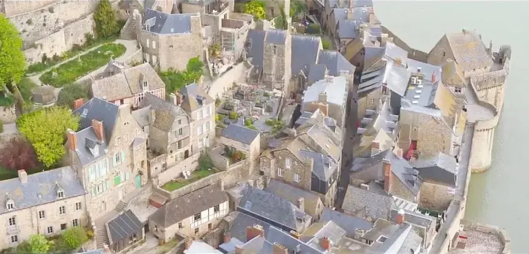 The Stunning 1,000-year-old Castle Rising From The Atlantic Ocean 6