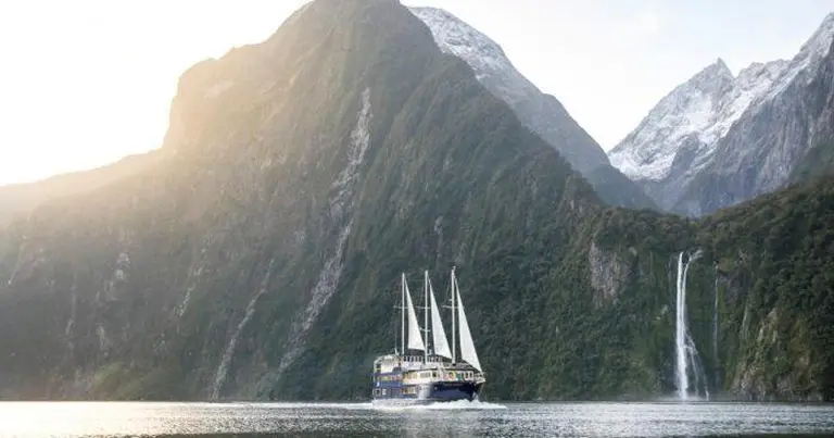 10 Breathtaking Natural Wonders To Discover In New Zealand 3