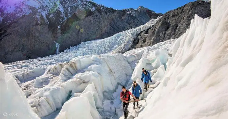 10 Breathtaking Natural Wonders To Discover In New Zealand 6