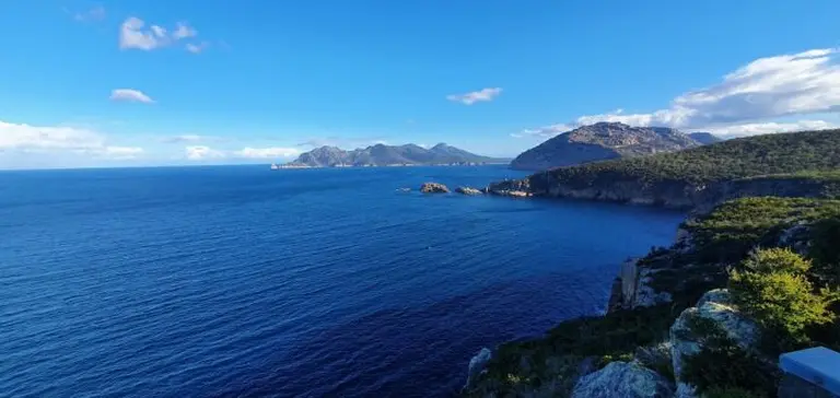 Discover Freycinet 4