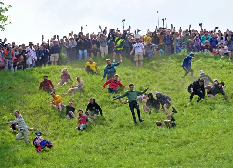 Cheese Rolling In Gloucestershire 4